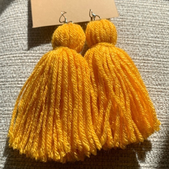 Jewelry - Tassel Yarn Earrings